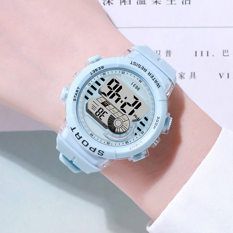 ساعة رياضية أنيقة مقاومة للماء - مراجعة Tide Watch Surf وسعره